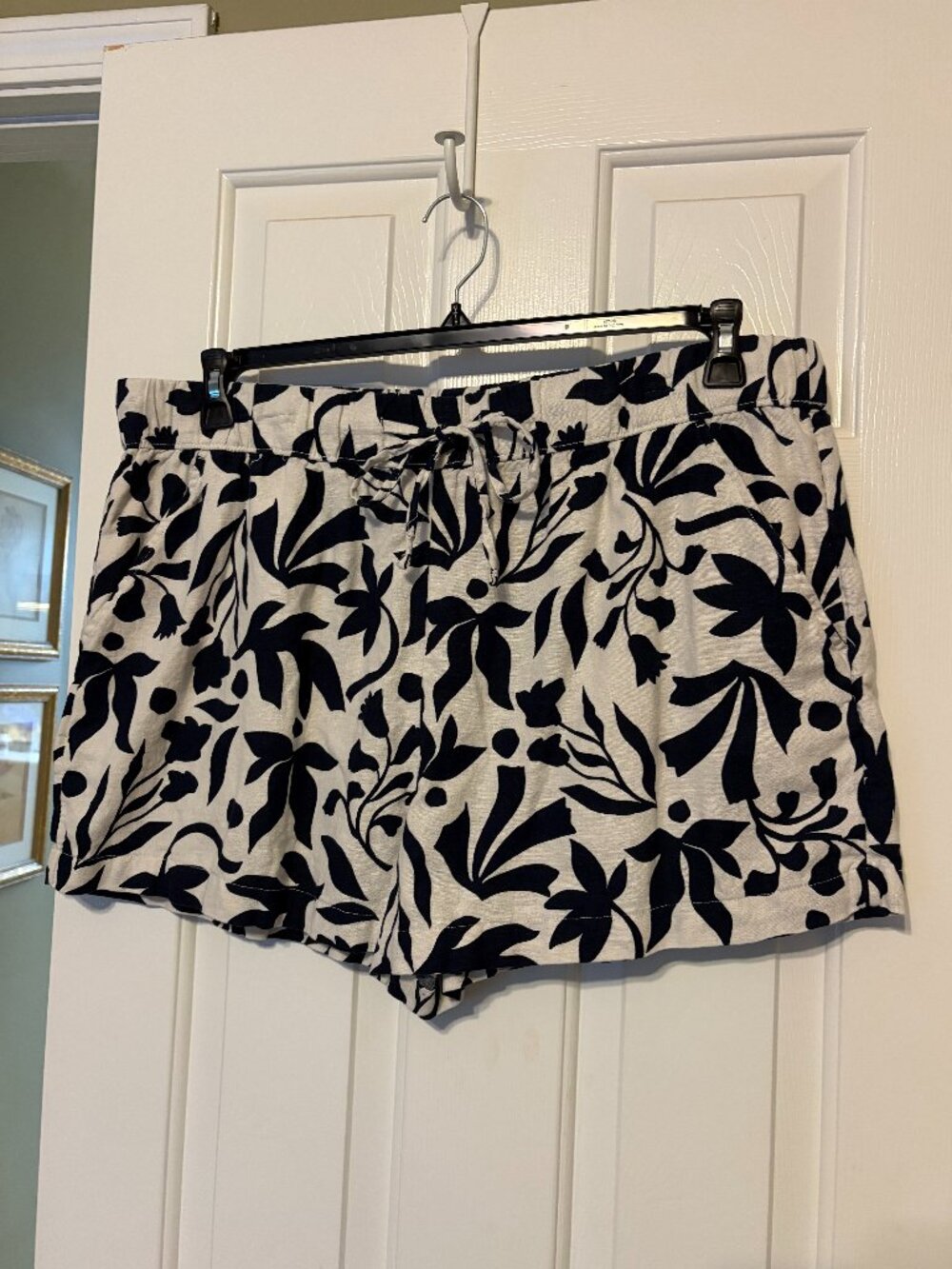 Time&Tru XXXL22 Linen Blend Swing Shorts Navy White Tropical Drawstring Pockets